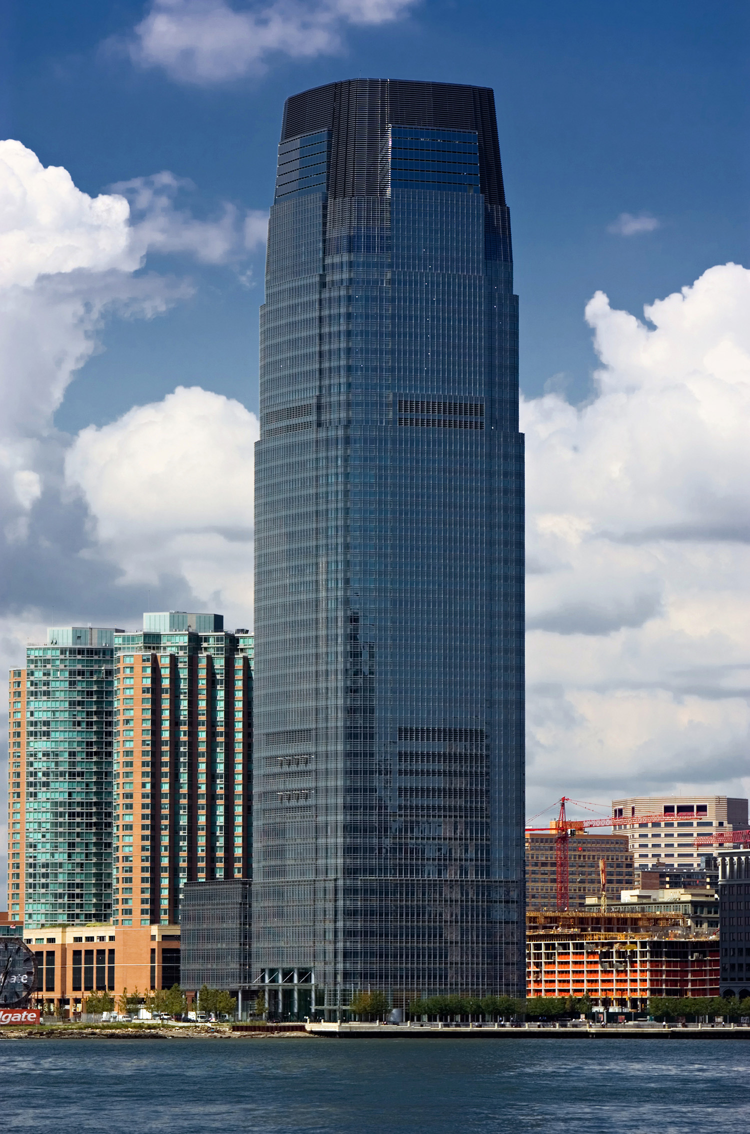Goldman Sachs Tower, Jersey City - View from Battery Park City. © Mathias Beinling